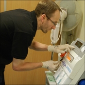 Dan Martin measures arterial blood gases using the Siemens machine