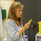 Ali Cobb takes control of the oxygen extraction study