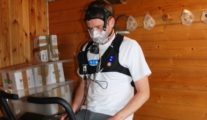 Phil Hennis tests the CPEX equipment in preparation for tomorrow's experiments