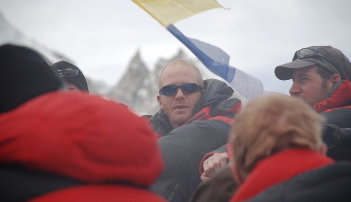 Mick O'Dwyer at Puja